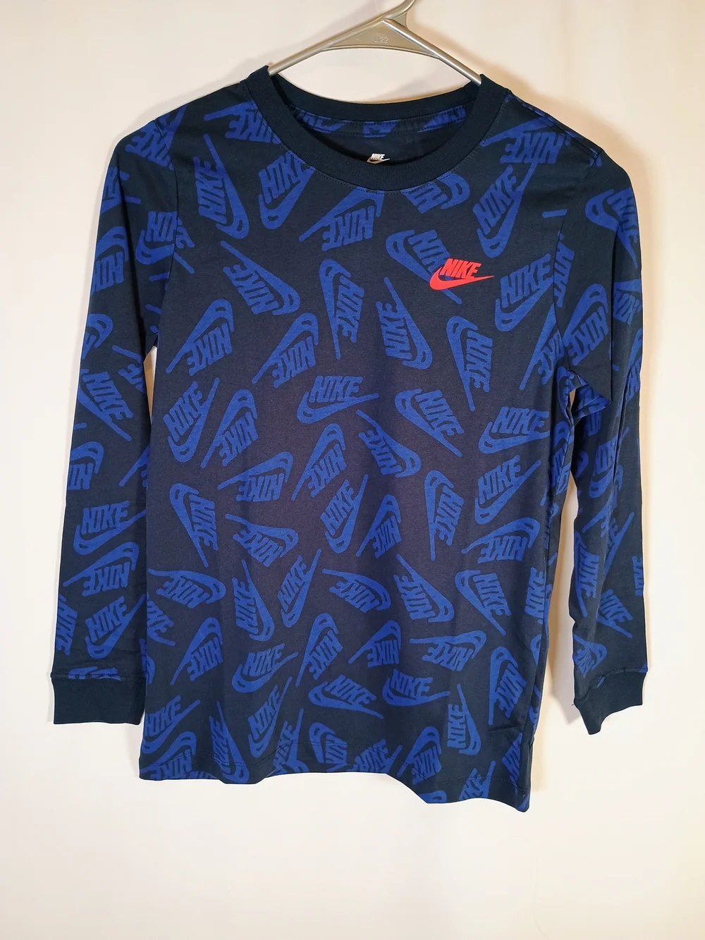 Nike Boys L Long Sleeve Crew Neck T-Shirt Blue/Black Logo Print DM3441-410 NWT